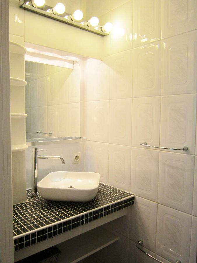 Les Chambourlettes Bed & Breakfast Mons Ngoại thất bức ảnh